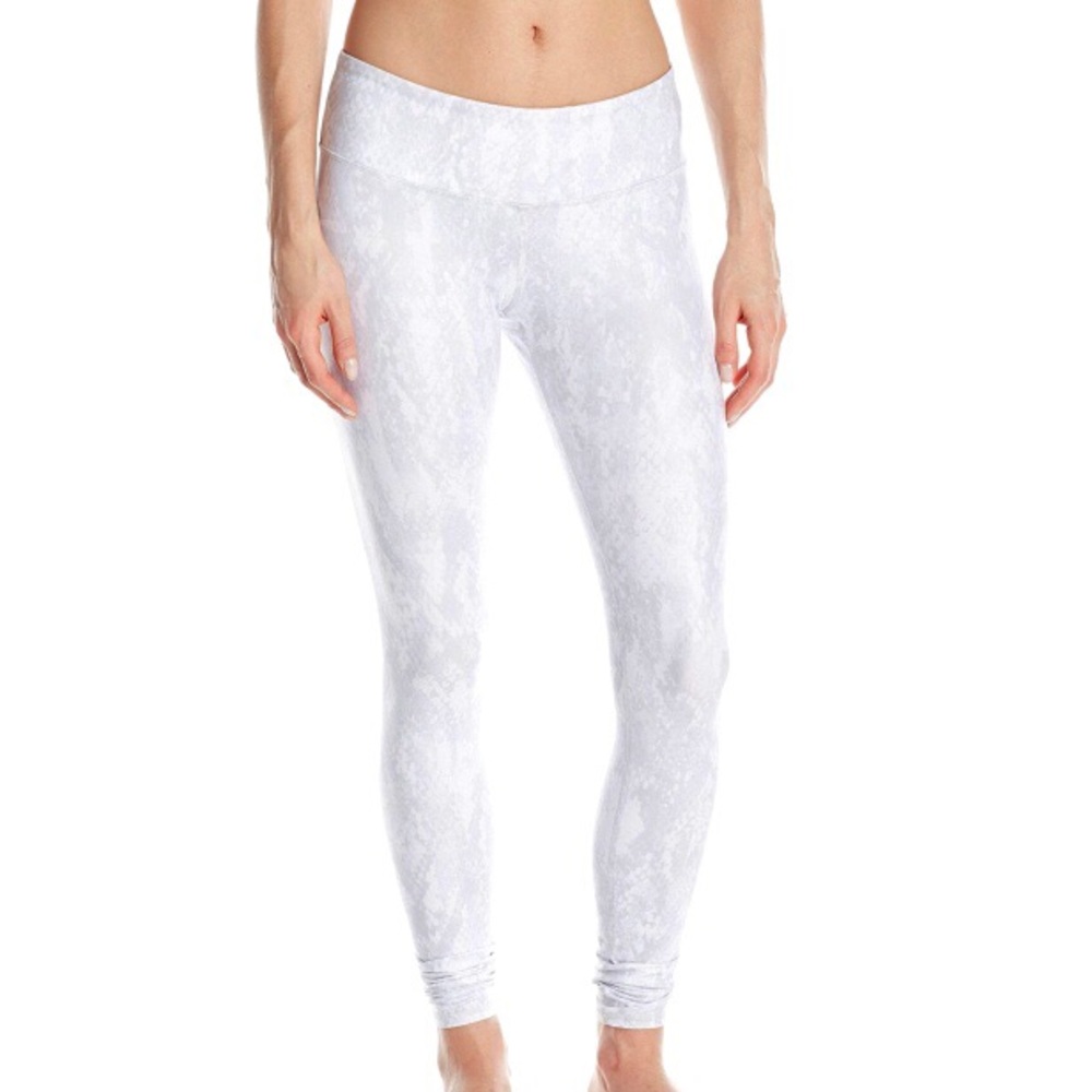 Alo Yoga Vapor Python Legging (Rare)
